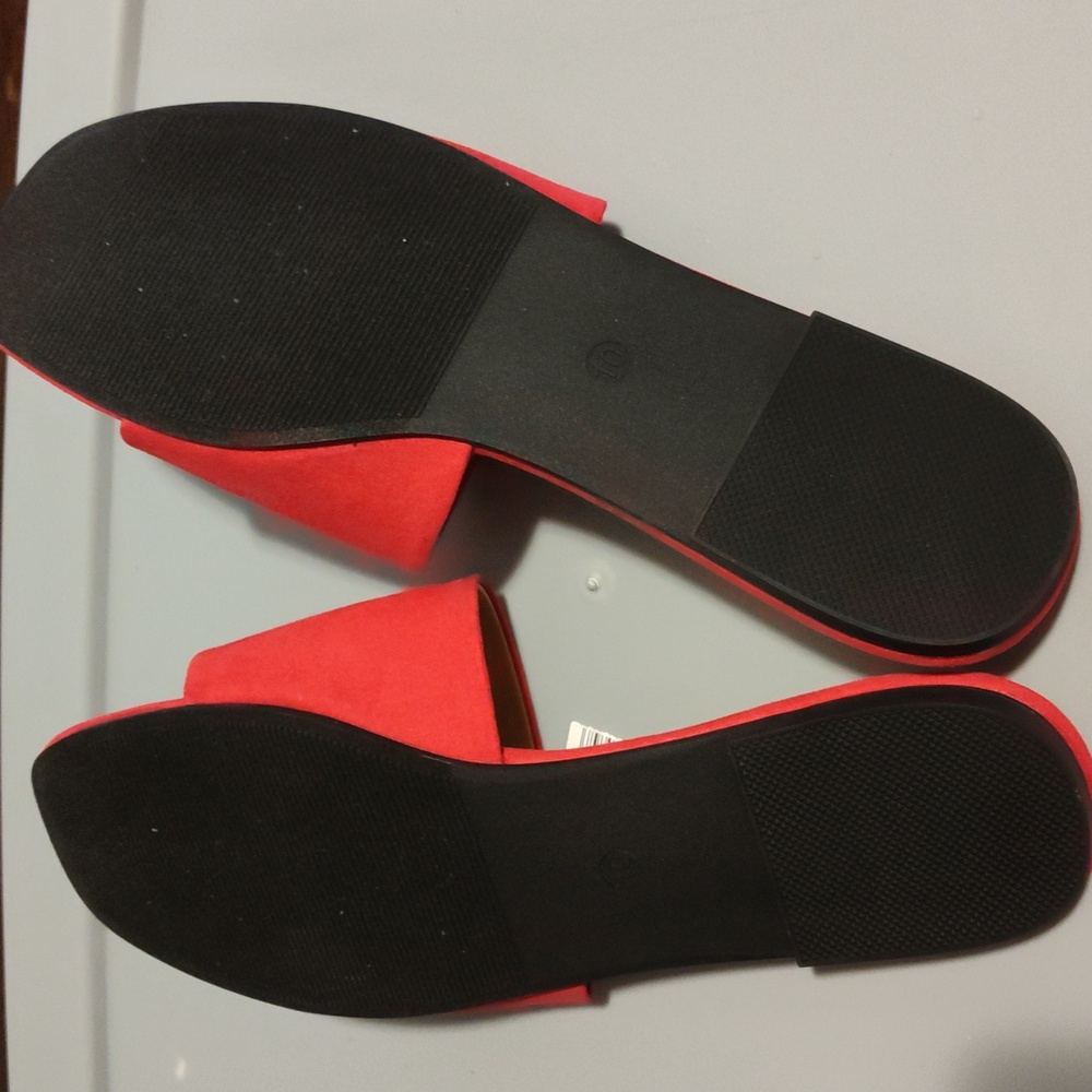 Sandals - Picture 6 of 8